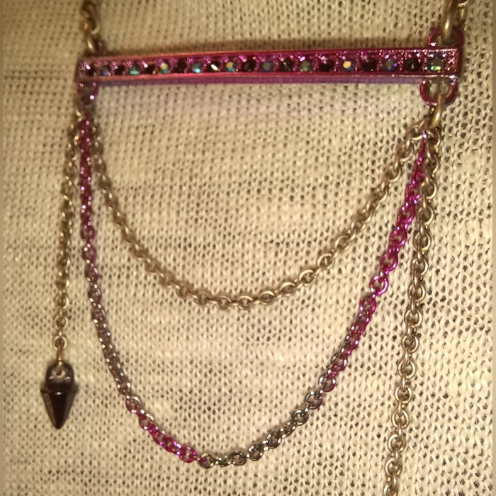 Steve Madden Gold And Purple Necklace Exquisite Jewelry 18$